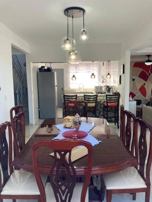 Casa Com Piscina, Grande E Espacosa No Condominio Dos Passaros 카보프리우 외부 사진